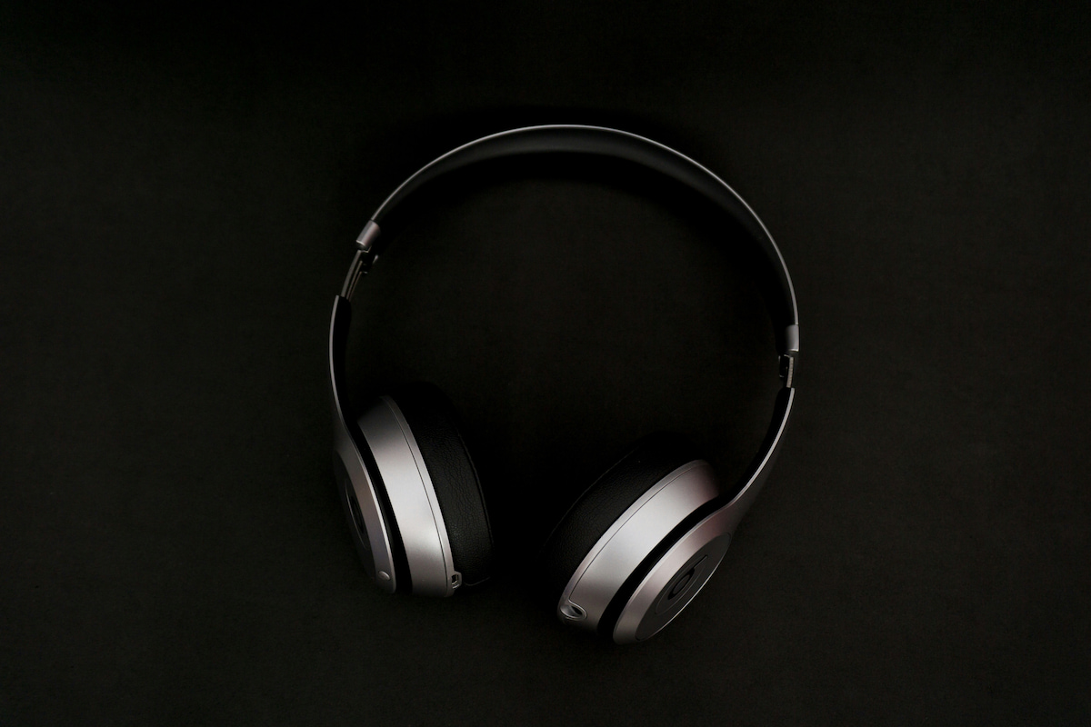 Noise Canelling Headphones